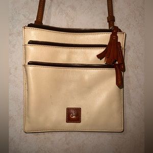 Dooney and Bourke crossbody bag